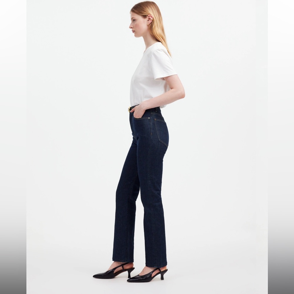 Madewell The 90’s Straight Leg Jeans in Classic Dark Indigo Wash (Size 25) - Picture 2 of 13